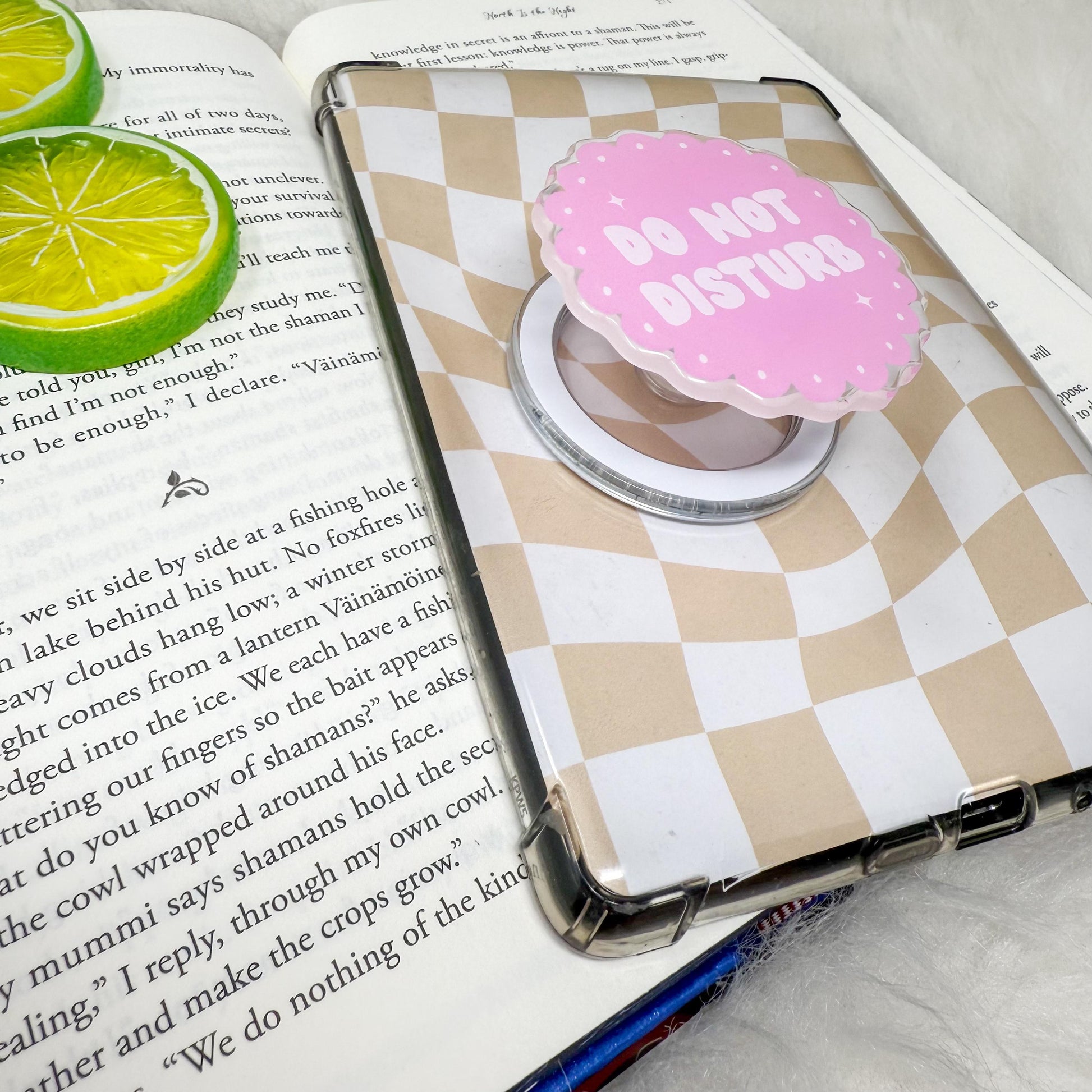 Do Not Disturb Pink Scallop Circle Magnetic MagSafe Kindle Grip | Pop Grip | Kindle Accessories | MagSafe Kindle Grip | Phone Grip