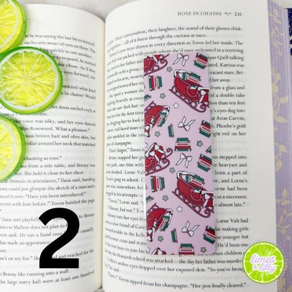 Christmas Bookish Bookmarks | Holiday Reading Bookmark Set | Sleighing My TBR List | Santa’s Favorite Bookworm | Cozy Reader Gift