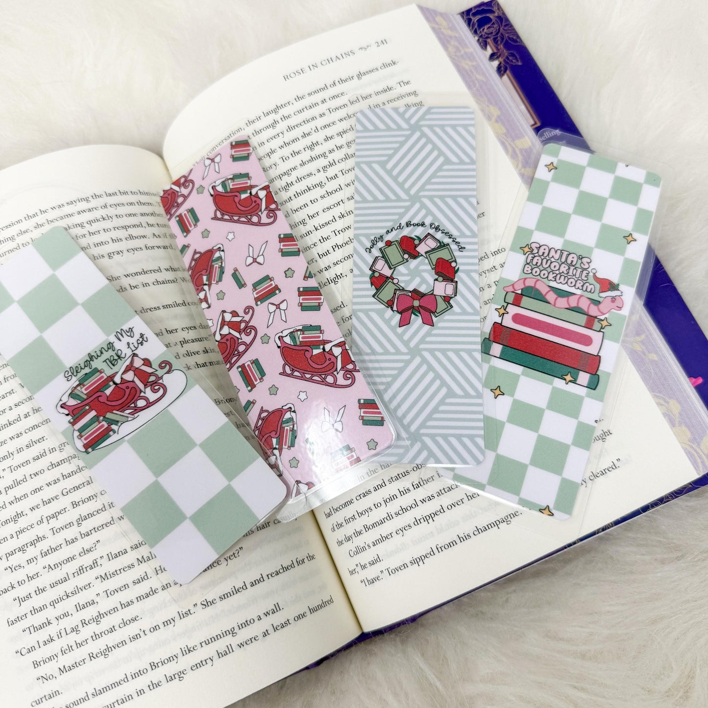 Christmas Bookish Bookmarks | Holiday Reading Bookmark Set | Sleighing My TBR List | Santa’s Favorite Bookworm | Cozy Reader Gift