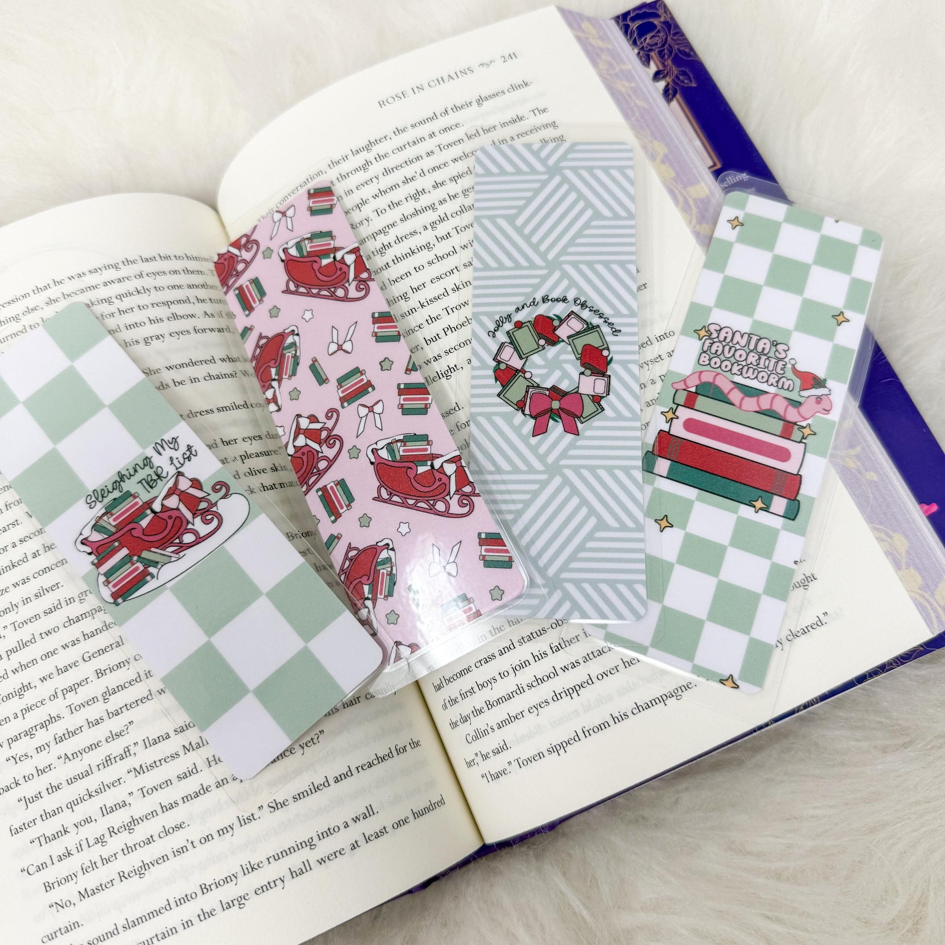 Christmas Bookish Bookmarks | Holiday Reading Bookmark Set | Sleighing My TBR List | Santa’s Favorite Bookworm | Cozy Reader Gift